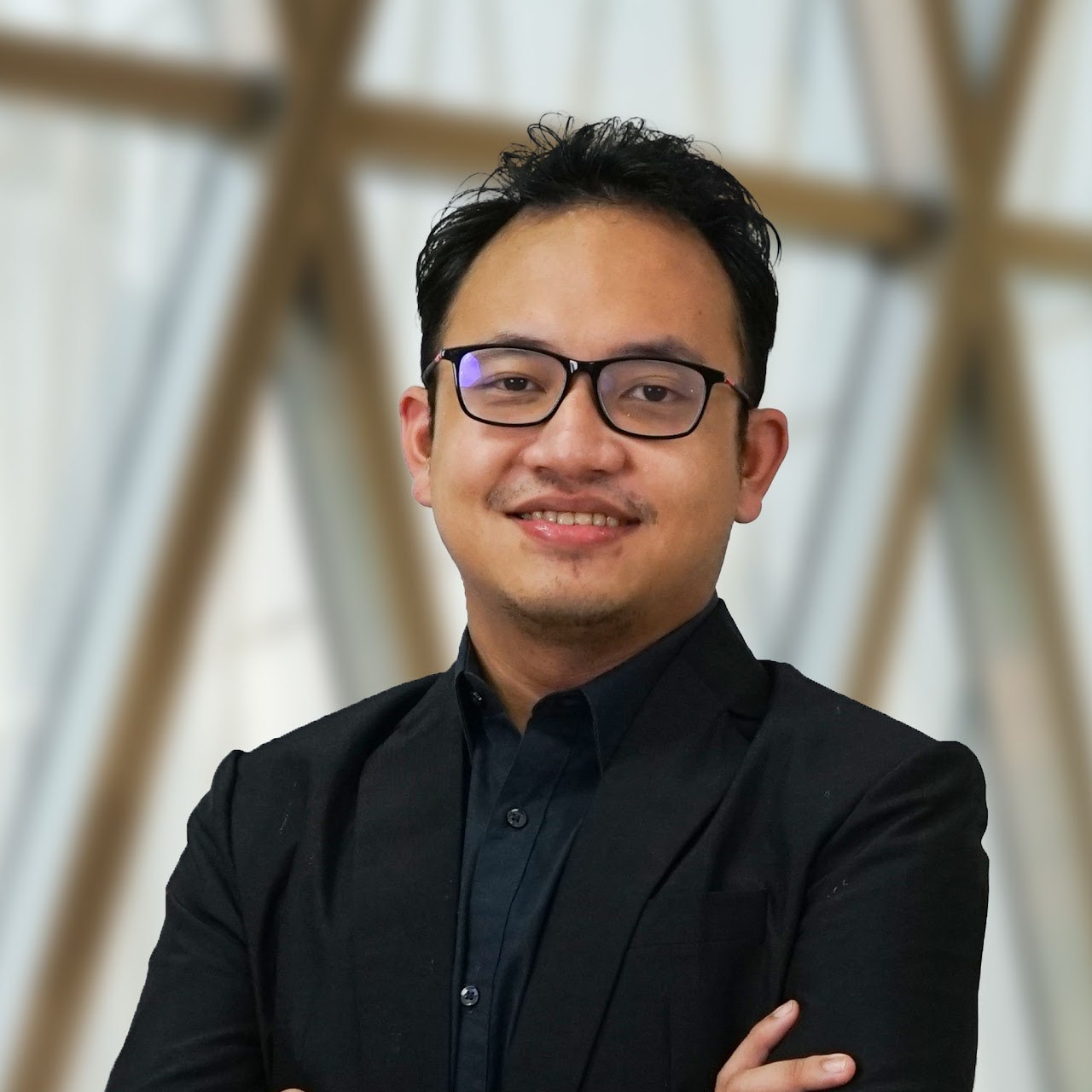Rd. Aryo Febrian, S.E. M.M.